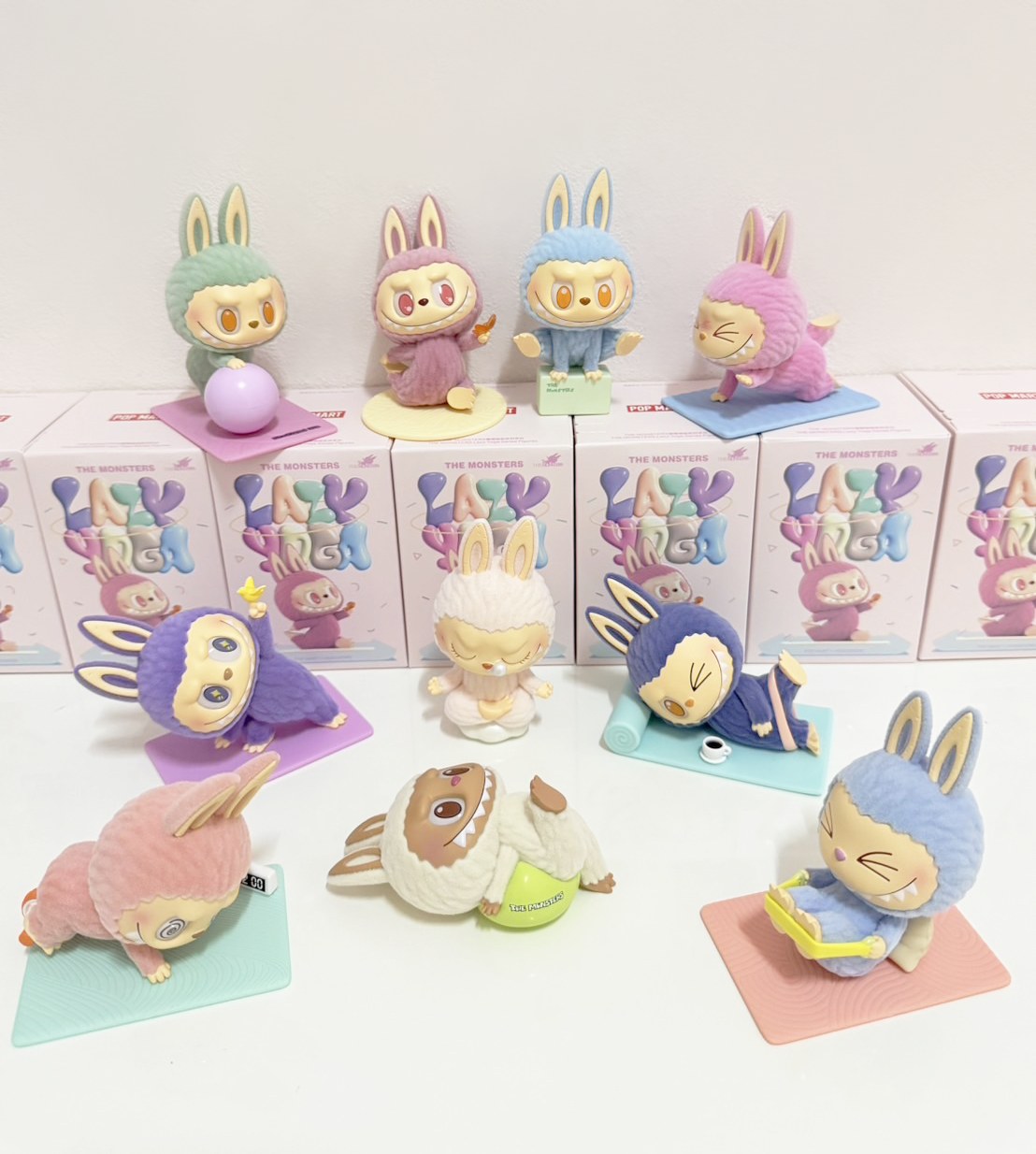 THE MONSTERS Lazy Yoga Figures